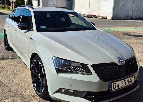 Skoda Superb cena 98800 przebieg: 177500, rok produkcji 2018 z Wrocław małe 37